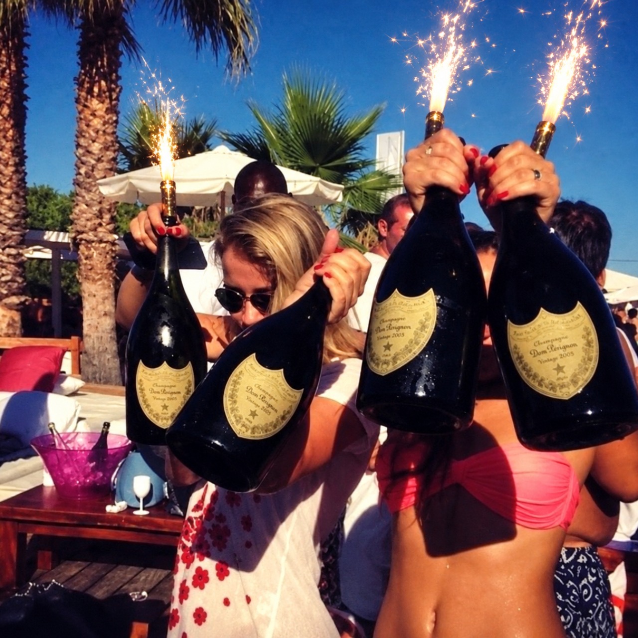 Iate Sunset Party